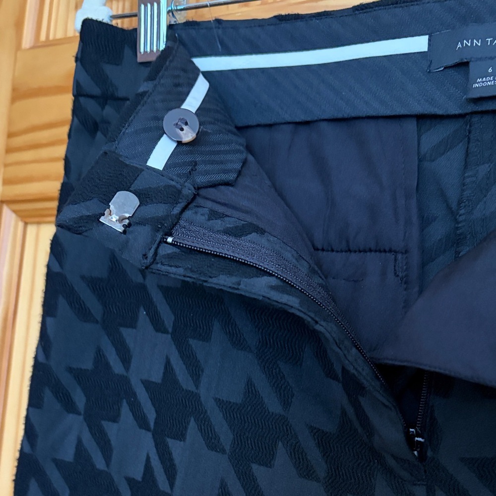 Ann Taylor Black Houndstooth Trousers